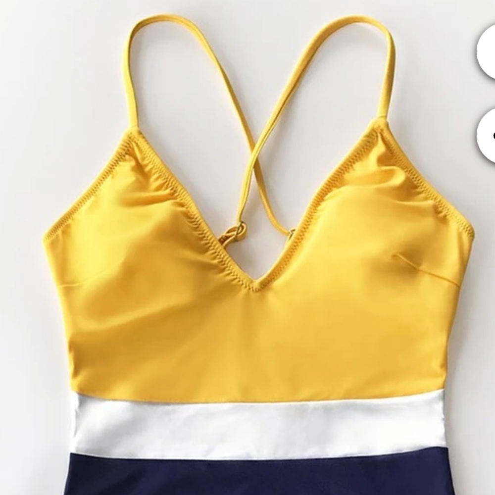 NWT colorblock v-neck swimsuit